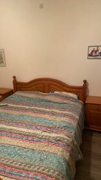 Bed 1,60 x 2 m met 2 nachtkasjes, Ophalen of Verzenden, Gebruikt, Tweepersoons