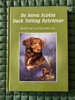 Nova Scotia Duck Tolling Retriever Boek, Ophalen of Verzenden, Zo goed als nieuw, Honden