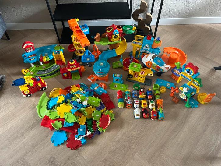 Complete Vtech toet toet auto set, Kinderen en Baby's, Speelgoed | Vtech, Zo goed als nieuw, Ophalen