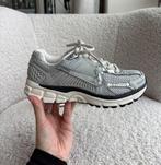 Nike zoom vomero 5, Ophalen of Verzenden, Zo goed als nieuw, Sneakers of Gympen