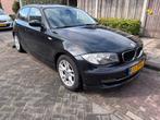 BMW 1-Serie 2.0 118I 5DR AUT 2008 Zwart, Auto's, BMW, Achterwielaandrijving, 1995 cc, Zwart, Origineel Nederlands