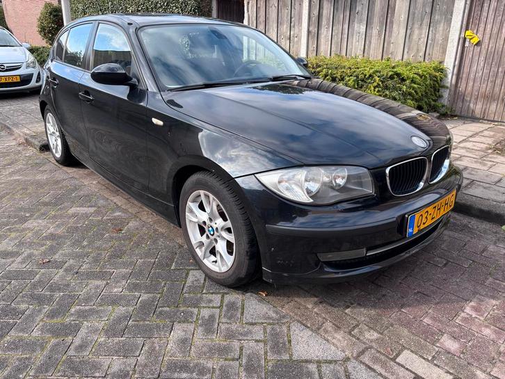 BMW 1-Serie 2.0 118I 5DR AUT 2008 Zwart, Auto's, BMW, Particulier, 1-Serie, Benzine, B, Hatchback, Automaat, Origineel Nederlands