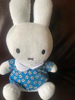 Nijntje Konijn Knuffel met Bloemetjesjurk, Ophalen of Verzenden, Zo goed als nieuw, Konijn