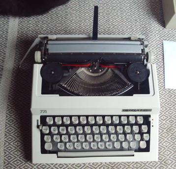 TA Contessa 2 de luxe kofferschrijfmachine. beschikbaar voor biedingen