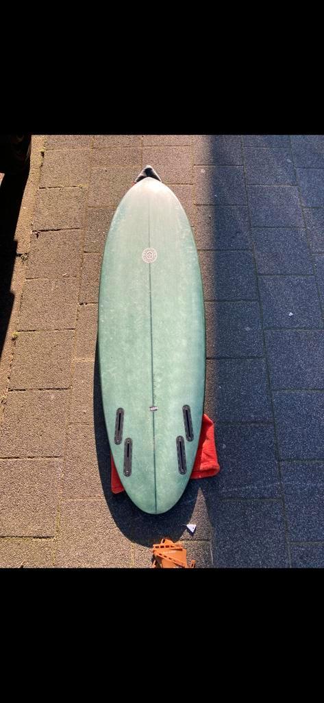 Surfboard, Neal Purchase Jnr 5’8 Quartet, Watersport en Boten, Golfsurfen, Zo goed als nieuw, Shortboard, Met vinnen, Ophalen