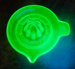 Vintage Groene Uranium Glas Citruspers, Antiek en Kunst, Ophalen of Verzenden