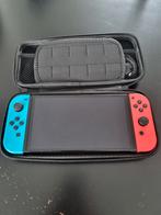 Nintendo Switch + beschermhoes (nieuw staat), Spelcomputers en Games, Spelcomputers | Nintendo Switch, Ophalen of Verzenden, Zo goed als nieuw