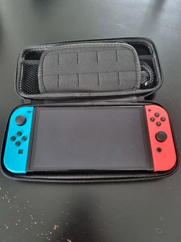 Nintendo Switch + beschermhoes (nieuw staat) beschikbaar voor biedingen