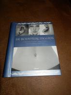 Boek piercings, Ophalen of Verzenden, Zo goed als nieuw, Overige materialen, Overige typen