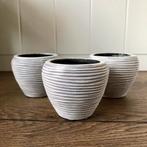3 stuks Kleine Bloempotjes kunstof wit, Tuin en Terras, Bloempotten, Kunststof, Rond, Ophalen of Verzenden, Zo goed als nieuw