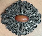 Fraaie oude broche, tin met edelsteen, art deco stijl, Sieraden, Tassen en Uiterlijk, Broches, Overige materialen, 4 tot 7 cm