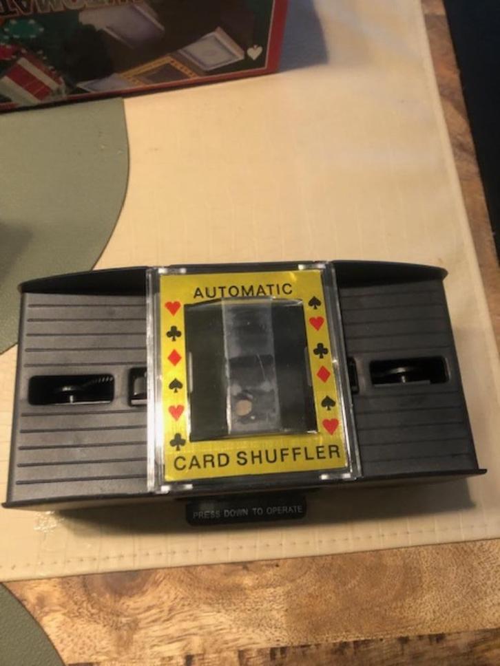 kaartschudmachine, Hobby en Vrije tijd, Gezelschapsspellen | Kaartspellen, Nieuw, Ophalen