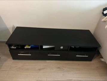 Strakke zwarte TV-meubel / kast  beschikbaar voor biedingen
