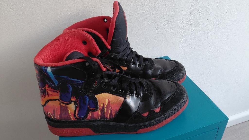 STARWARS Coruscant Darth Vader Shoes ADIDAS sneakers, Ophalen of Verzenden, Gebruikt, Gebruiksvoorwerp