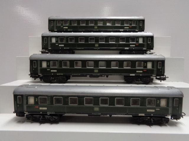 Marklin 4037 D-trein rijtuig 4x DB (H0), Hobby en Vrije tijd, Modeltreinen | H0, Gebruikt, Wagon, Wisselstroom, Märklin, Ophalen of Verzenden