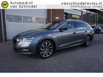Skoda Octavia Combi 1.4 TSI iV PHEV STYLE LUXE KEURIGE NETTE beschikbaar voor biedingen