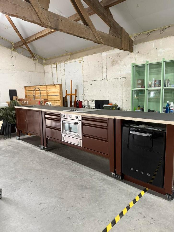 Stalen modulekeuken Big Easy bruin, Huis en Inrichting, Keuken | Complete keukens, Zo goed als nieuw, Ophalen