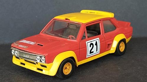 Fiat 131 Abarth Rally 1:24 Bburago Burago Pol, Hobby en Vrije tijd, Modelauto's | 1:24, Zo goed als nieuw, Auto, Bburago, Verzenden