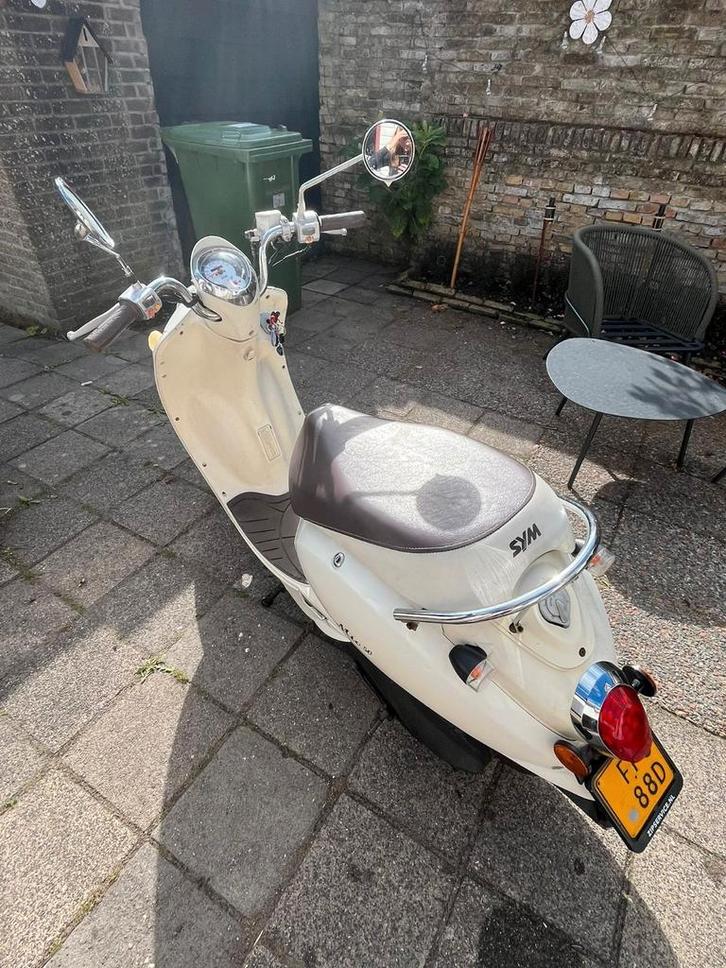 Sym Mio 50 -gebruikt, maar nog in goede staat-, Fietsen en Brommers, Scooters | SYM, Gebruikt, Mio, Ophalen