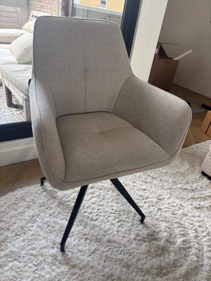 Armstoel Maxime - Soho Beige - De Bommel, Huis en Inrichting, Stoelen, Zo goed als nieuw, Eén, Metaal, Stof, Overige kleuren, Ophalen