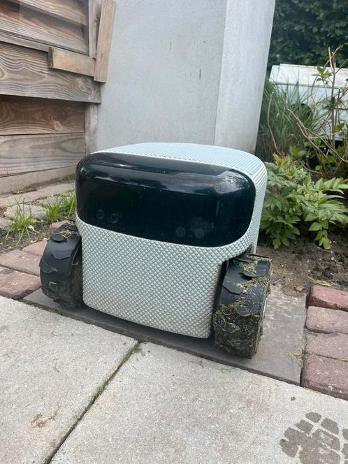 Toadi (eeve) robotmaaier zonder draad, Tuin en Terras, Robotmaaiers, Zo goed als nieuw, Ophalen of Verzenden