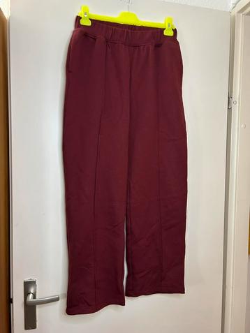 Straight leg joggingbroek merk Primark maat S/M - als nieuw beschikbaar voor biedingen