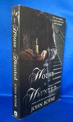 John Boyne - This House is Haunted, Ophalen of Verzenden, Zo goed als nieuw, John Boyne