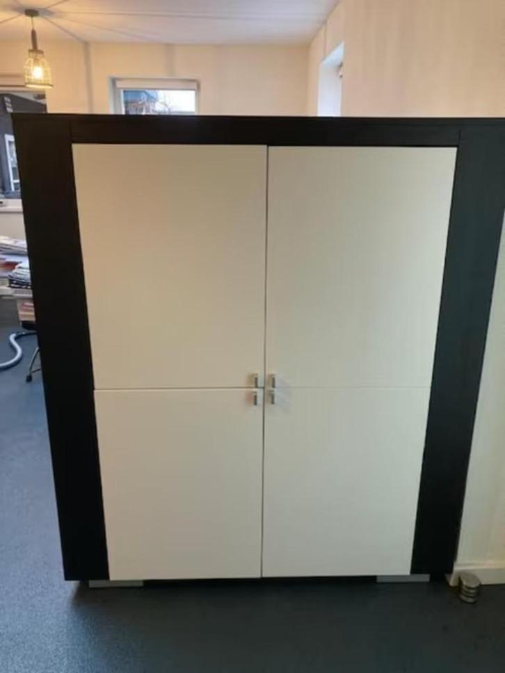 Bergkast | woonkamer Morres Meubel zwart wit hout, Huis en Inrichting, Kasten | Wandmeubels, Gebruikt, 150 tot 200 cm, Minder dan 150 cm