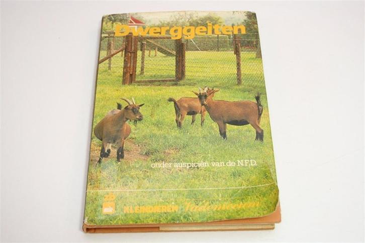 Dwerggeiten — Een Handboek over Rassen & Verzorging, Boeken, Dieren en Huisdieren, Gelezen, Ophalen of Verzenden