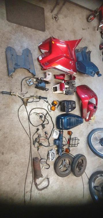 Honda Vision 50 ne50 af09 onderdelen beschikbaar voor biedingen