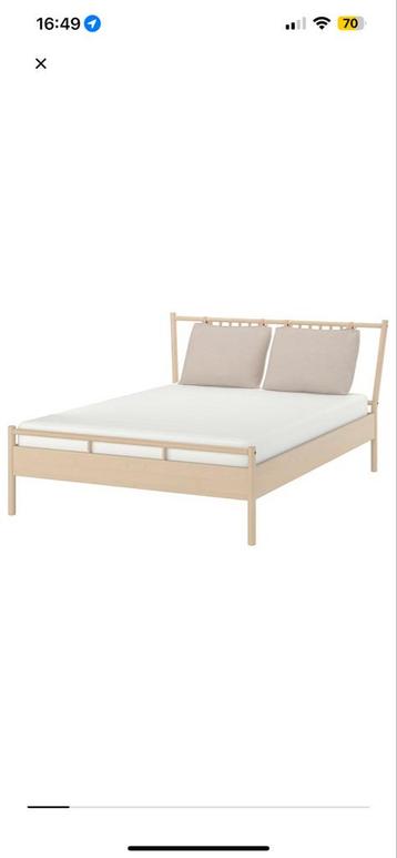IKEA houten bedframe 180x200 - afbeelding 2