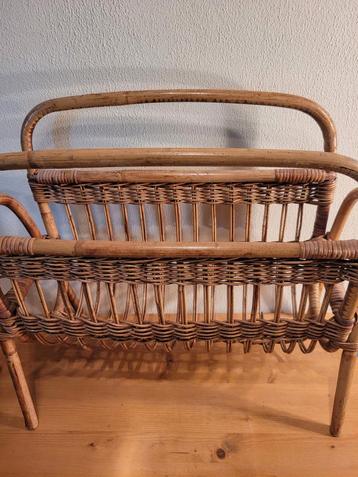 Flinke rotan tijdschriftenrek krantenmand vintage bamboe beschikbaar voor biedingen