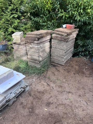 Grindtegels beschikbaar voor biedingen