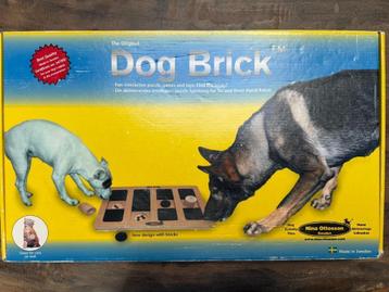 Dog brick van Nina Ottosson beschikbaar voor biedingen