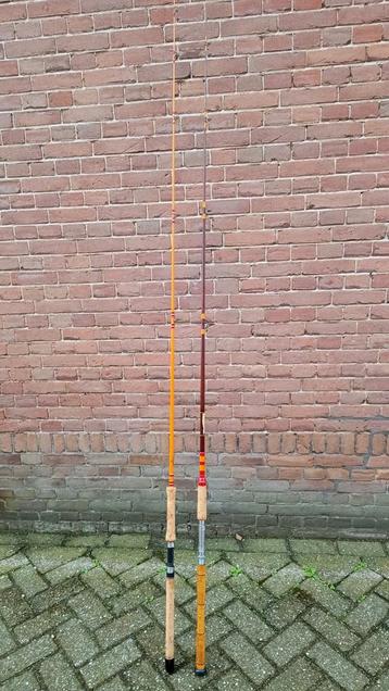 Te koop vintage boot hengels 2,45m uit een stuk. beschikbaar voor biedingen
