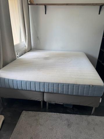 Ikea boxspring bed 180cm + ikea kallax kast