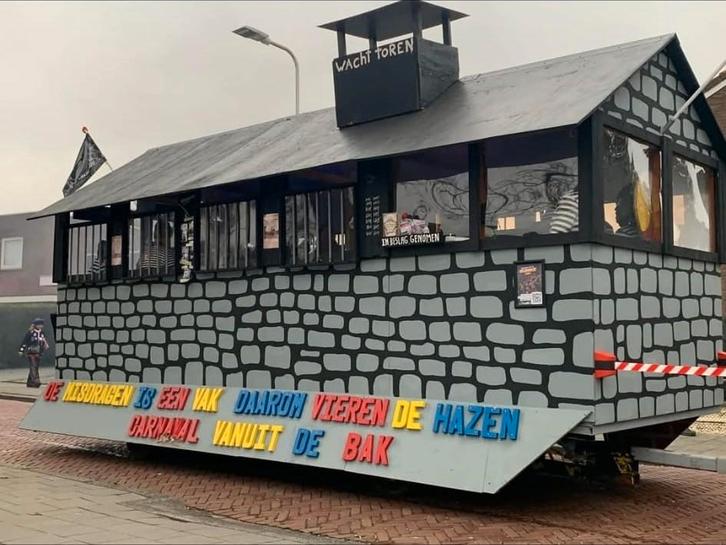 Carnavals feestwagen, Hobby en Vrije tijd, Feestartikelen, Zo goed als nieuw, Feestartikel, Carnaval, Ophalen