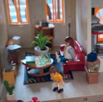 NIEUWE PLAYMOBIL WOONKAMER NR 4282 COMPLEET

 beschikbaar voor biedingen
