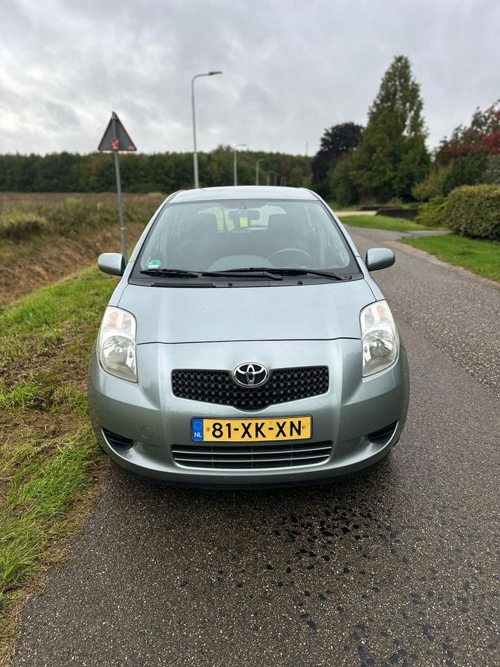 Toyota Yaris 1.3 16V Vvt-i 5DR SOL MMT 2007 Grijs, Auto's, Toyota, Yaris, ABS, Airbags, Airconditioning, Android Auto, Bluetooth