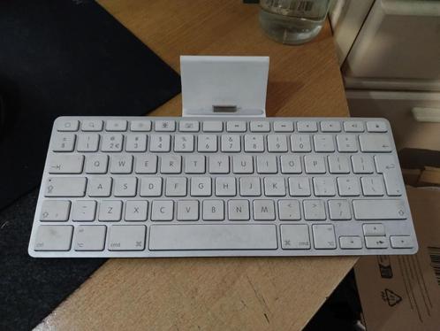 Apple iPad Keyboard Dock (A1359), Computers en Software, Toetsenborden, Gebruikt, Qwerty, Draadloos, Ophalen of Verzenden