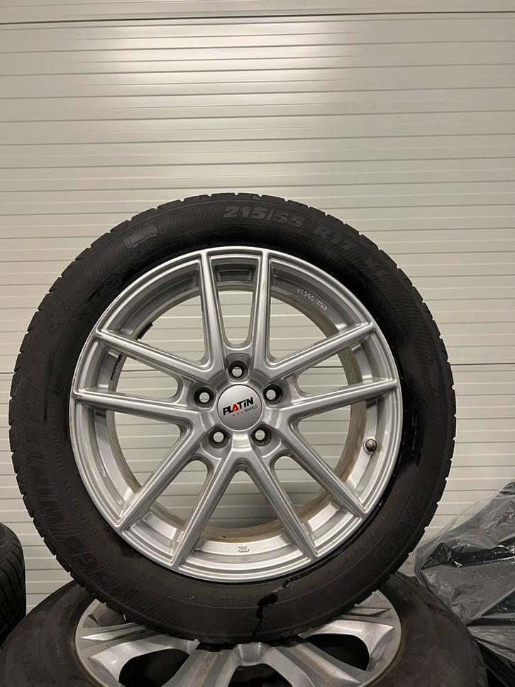 Peugeot 5008 velgenset met winterbanden 3.5 mm profiel, Auto-onderdelen, Banden en Velgen, Banden en Velgen, Winterbanden, 17 inch