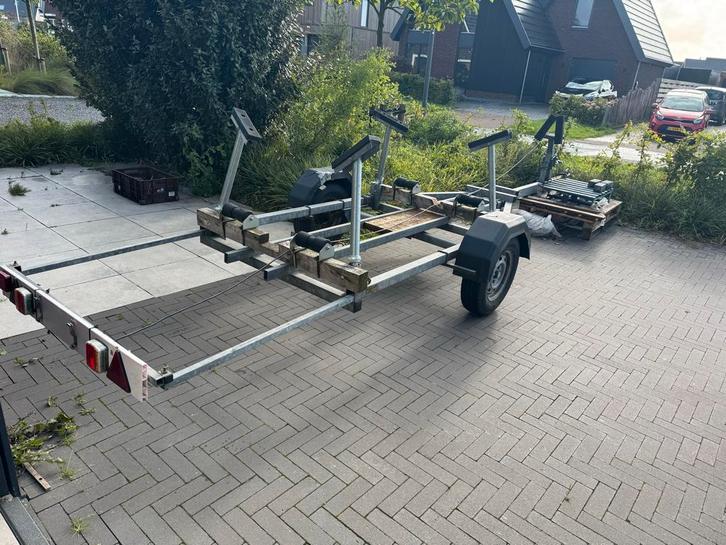 Robuste stalling trailer 6.5m 1200kg as afneembare stelpoten, Watersport en Boten, Boottrailers, Gebruikt, Overige typen, Minder dan 1500 kg