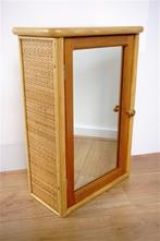 Vintage bamboe/rotan wand kastje, Huis en Inrichting, Ophalen of Verzenden, Gebruikt
