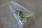 Efteling fan made pin van "de raaf" van raveleijn, Ophalen of Verzenden, Nieuw, Button of Speldje