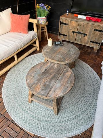 Nieuwe landelijke steigerhouten salontafels 55cm diameter beschikbaar voor biedingen