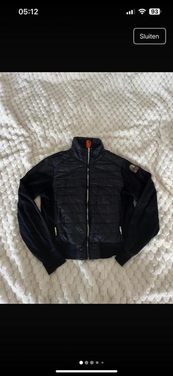 Parajumpers jas beschikbaar voor biedingen
