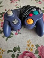 1x paarse Gamecube controller., Spelcomputers en Games, Spelcomputers | Nintendo GameCube, Ophalen of Verzenden, Zo goed als nieuw