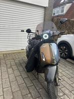 Vespa Sprint 2016 | Custom kleur | In nette staat, Fietsen en Brommers, Scooters | Vespa, Ophalen, Gebruikt, Vespa S, Benzine