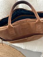 Mooie lederen DSTRCT laptop Tas, 40 tot 60 cm, 30 cm of meer, Gebruikt, Bruin