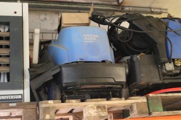 2x hogedruk warmwater nilfisk stoomspuit. beschikbaar voor biedingen